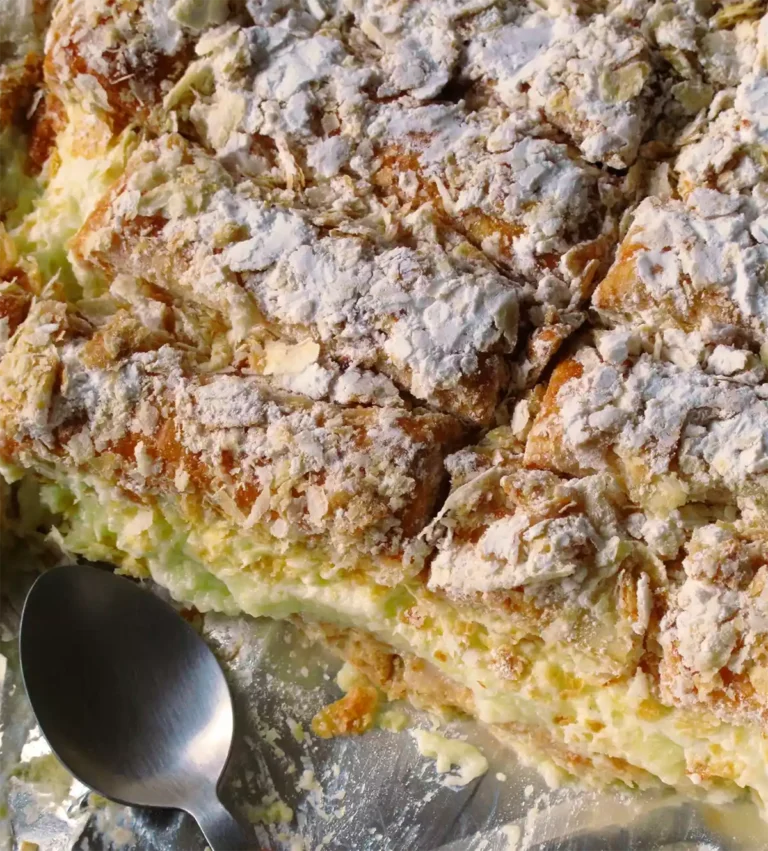 Fantastischer Streuselkuchen mit Pudding gefüllt Rezept