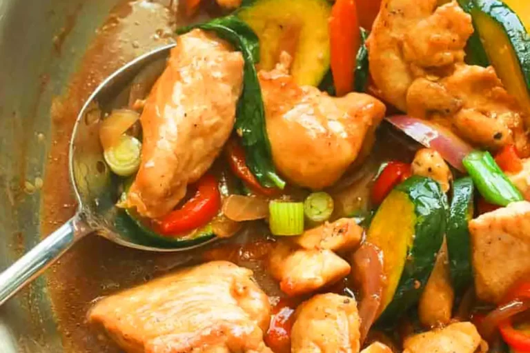Gemüsepfanne mit Hähnchen Rezept, schnelles Abendessen!