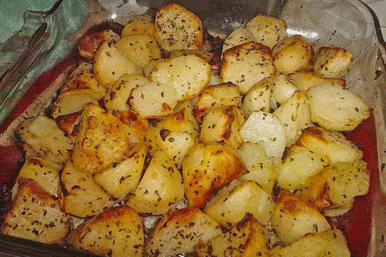 Griechische Knoblauchkartoffeln aus dem Backofen Rezept