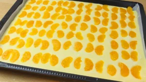 Quarkkuchen vom Blech mit Früchten rezept