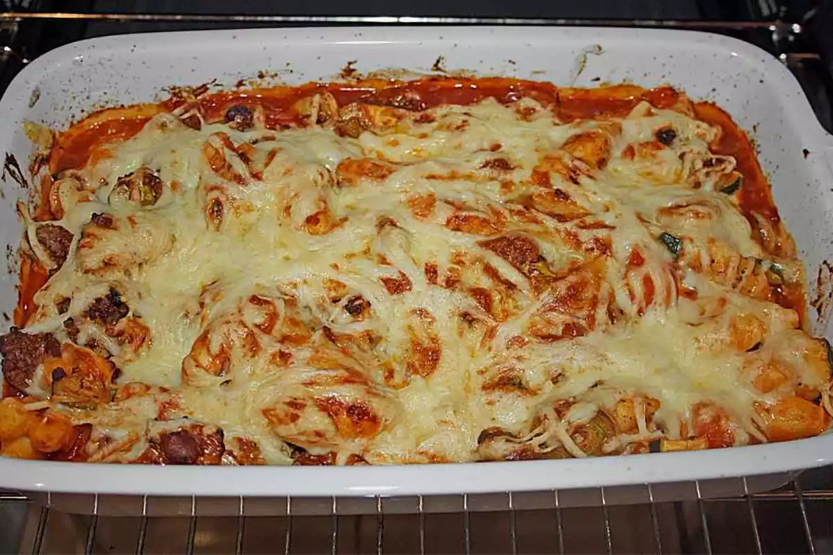 Schupfnudel-Hackfleisch-Auflauf Rezept