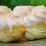 Spritzkuchen mit Vanillecreme Rezept