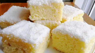 Wunderbarer Kokoskuchen mit Sahne Rezept (ein Tassenrezept)