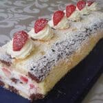 Zebrarolle mit Erdbeeren Rezept