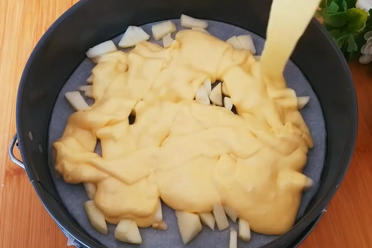 Apfelkuchen mit Vanillepudding Rezept, es schmilzt einfach im Mund