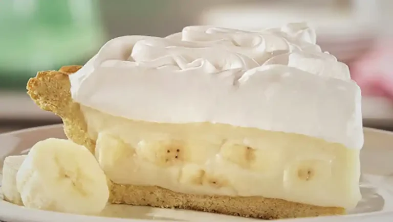 Diese Cremige, Sanfte Bananentorte Rezept ist SO Lecker und in wenigen Augenblicken schon fertig!