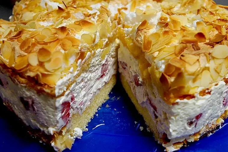 Himmelstorte oder Schwimmbadtorte Mit Himbeeren Rezept