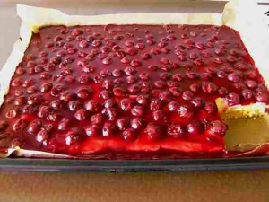 Kirsch Schmand Blechkuchen Rezept