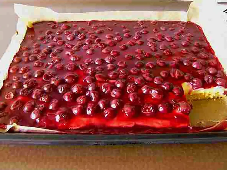 Kirsch Schmand Blechkuchen Rezept