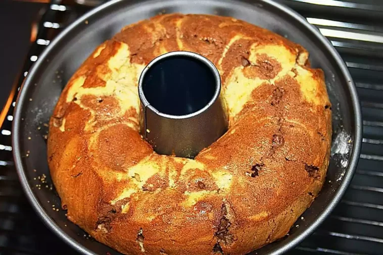 Kleiner Eierlikör-Marmorkuchen Rezept