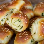 Köstliche Bärlauch-Schnecken mit Käse Rezept: am besten macht man gleich die doppelte Menge