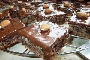 Schokolade-Mandel-Schnitten Rezept