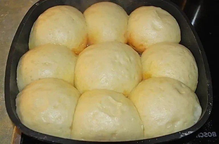 Süsse Dampfnudeln Rezept