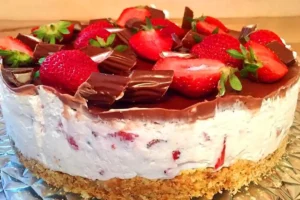 Yogurette Erdbeer Torte Rezept