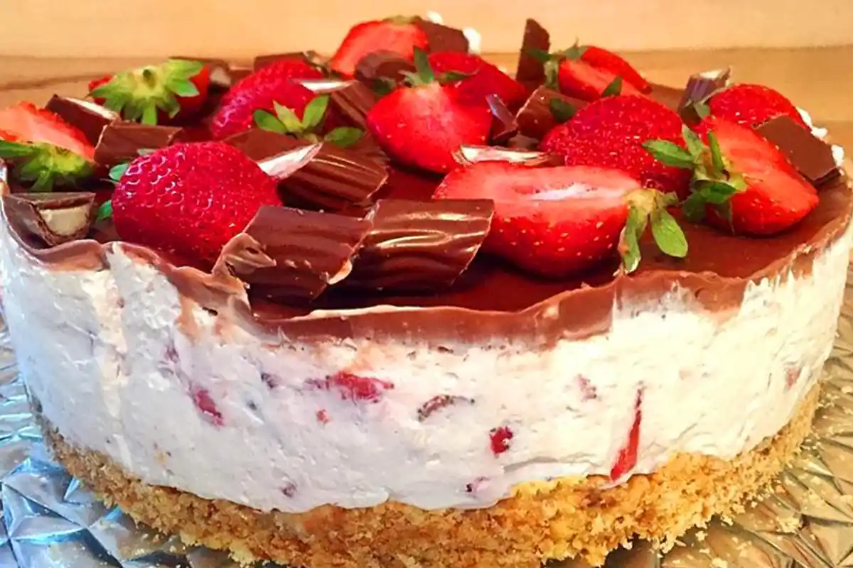 Yogurette Erdbeer Torte Rezept