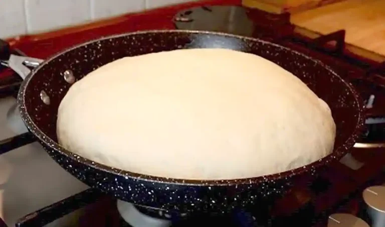 Blitzbrot Rezept aus der Pfanne mit nur 4 Zutaten!