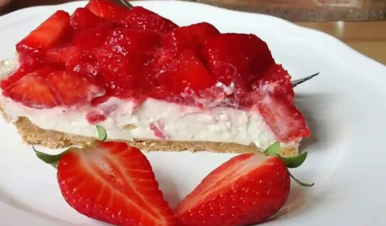 Cheesecake mit Erdbeeren ohne Backen Rezept