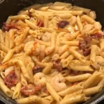 Cremiger Nudelauflauf mit Tomaten und Mozzarella Rezept