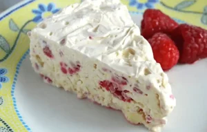 Himbeer Eistorte mit Frischkäse Rezept, herrlich erfrischend!