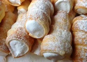 Schaumrollen mit italienischer Eischneefüllung Rezept