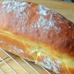 Superzartes Brot mit 4 Zutaten Rezept, ein Tassenrezept!
