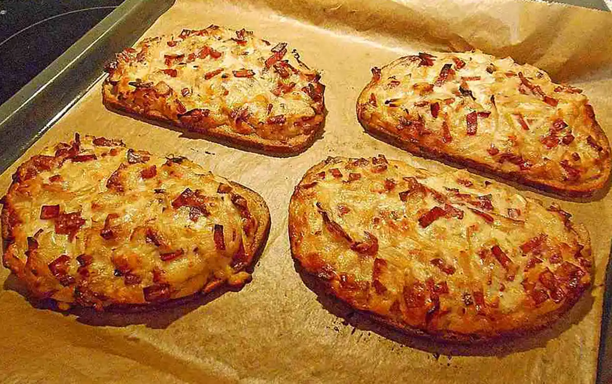 Zwiebelkuchen Schnitte Rezept