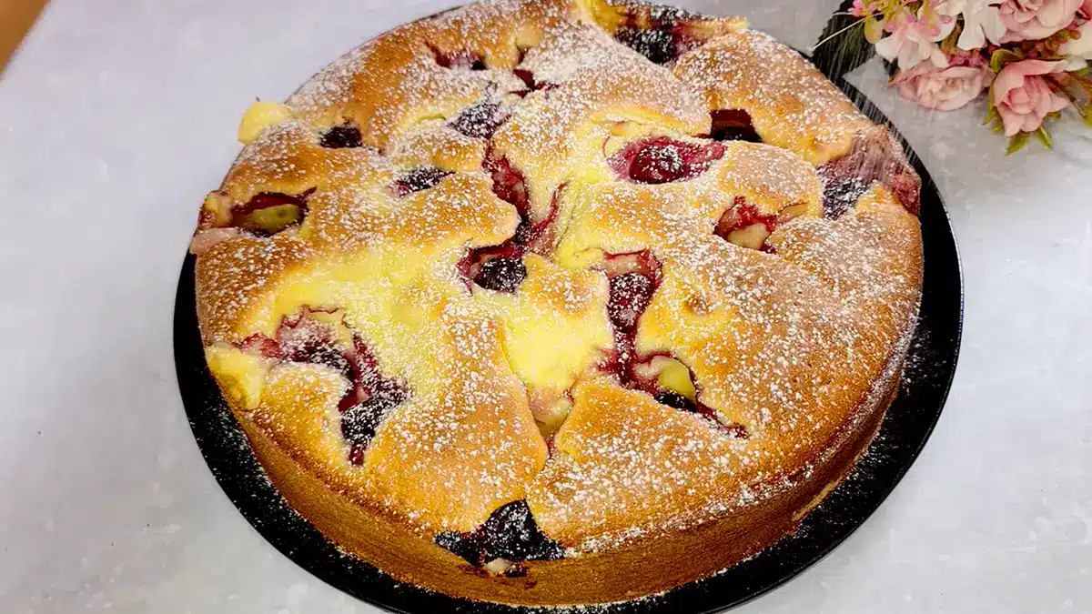 Blitz Kirschkuchen mit Vanillepudding Rezept