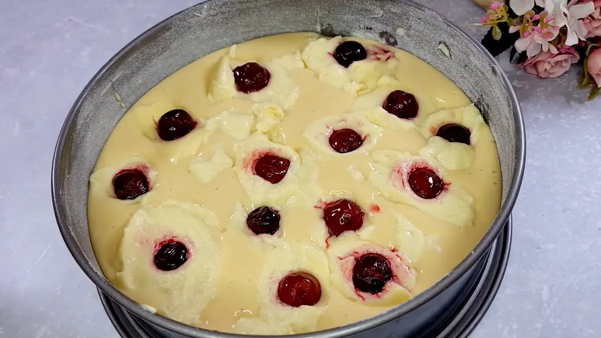 Blitz Kirschkuchen mit Vanillepudding Rezept