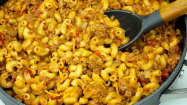 Cheeseburger Macaroni Rezept One-Pot Abendessen