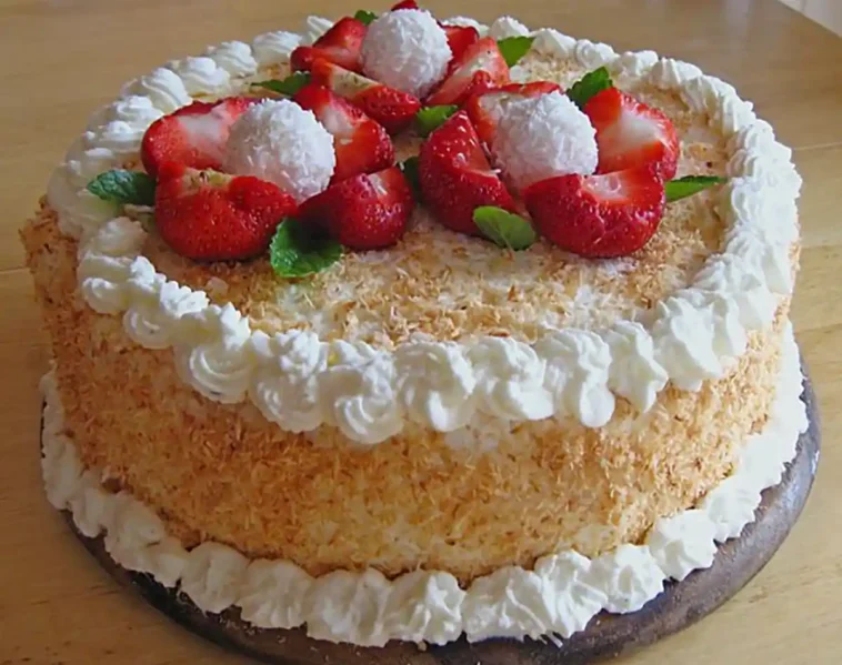 Erdbeer Raffaello Torte Rezept