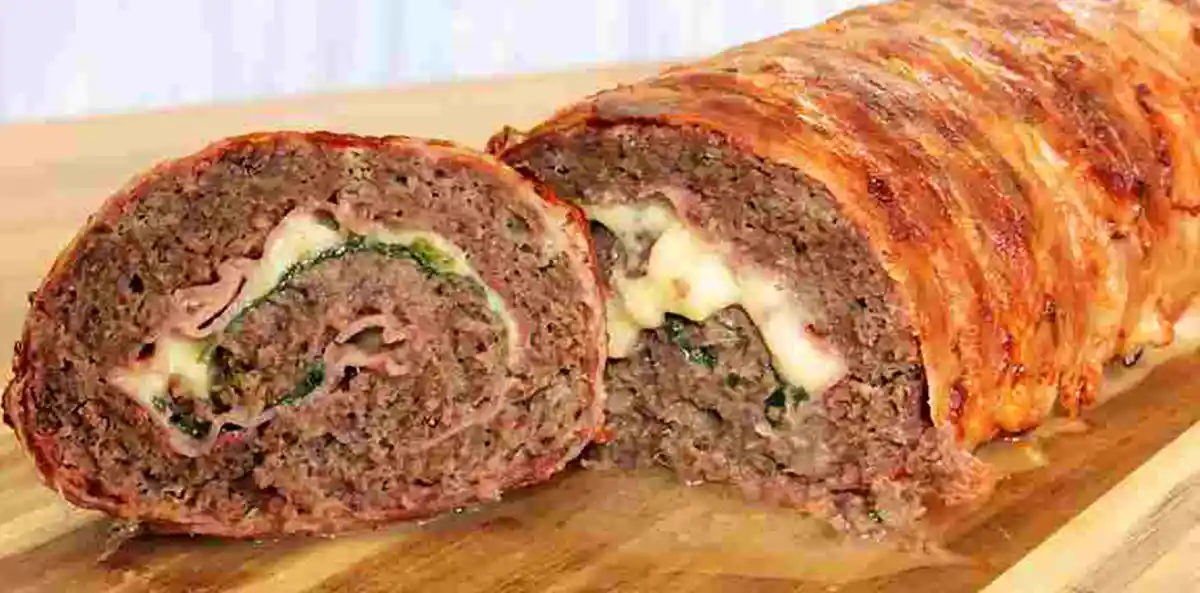 Hackfleisch Bacon-Käse-Rolle Rezept