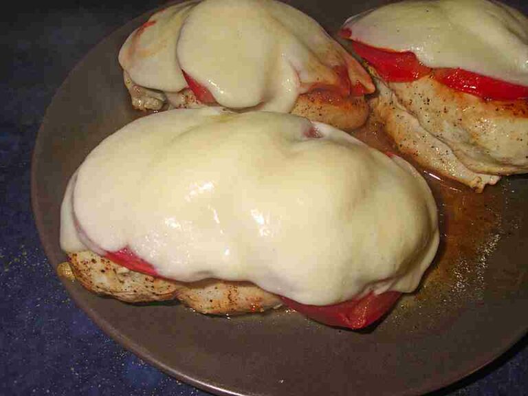 Hähnchenbrustfilet Mit Tomate Und Mozzarella Überbacken Rezept