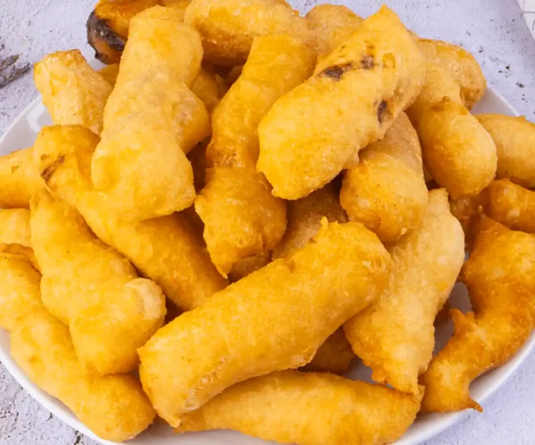 Italienische gefüllte Krapfen (Crispelle) Rezept: knusprig und schnell zubereitet!