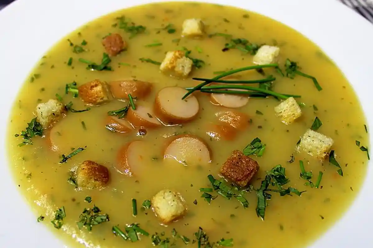 Kartoffelsuppe Rezept: schmeckt mit Würstchen besonders gut, Rezept für den Schnellkochtopf