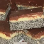 Mohnkuchen mit Vanillecreme und Schoko Rezept (leckerer Blechkuchen, schmeckt lecker, gelingt immer)