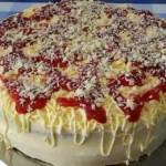 Erdbeer-Spaghettieis-Torte Rezept