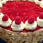 Windbeutel-Torte Rezept: Ganz klassisch, aber immer wieder lecker