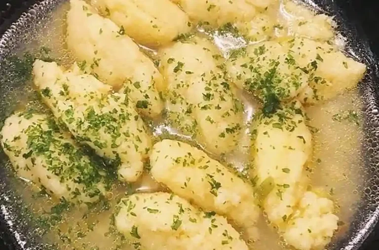 Einfach wunderbar, das Rezept für Grießnockerl auf Omas Art! Einfach, schnell und lecker!