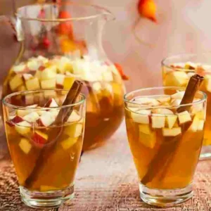 Erfrischendes Apfel-Zimt-Wasser mit Zitronen Rezept: Die schmackhafte Wahl für deine Abnehmreise!