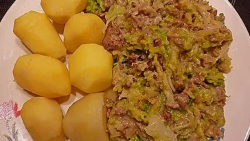 Köstliche Wirsing-Hackpfanne Rezept: Ein Genuss für den Gaumen!