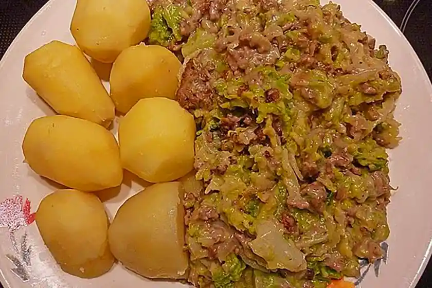 Köstliche Wirsing-Hackpfanne Rezept: Ein Genuss für den Gaumen!