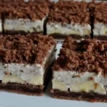 Maulwurfkuchen vom Blech Rezept (ein Tassenrezept)