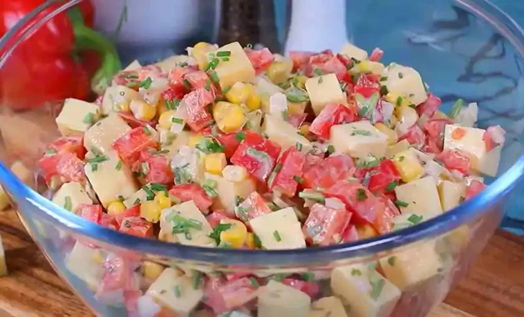 Schinken Salat mit Käse Rezept