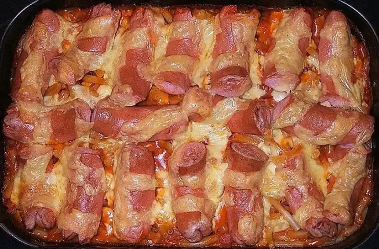 Sehr einfach und total leckerer Auflauf: Makkaroni Wurstchen Auflauf Rezept