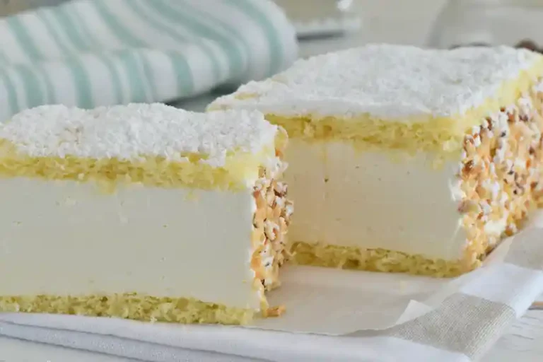 Zitronen-Mascarpone Schnitten Rezept: Ein Leckerbissen zum Verwöhnen!