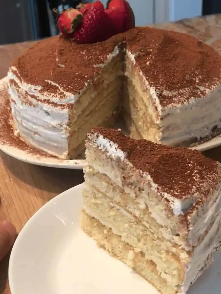 Himbeer-Tiramisu-Torte - Ein verführerischer Genuss!