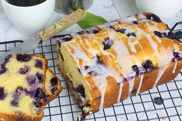 Himmlischer Heidelbeer-Joghurt-Kastenkuchen Rezept