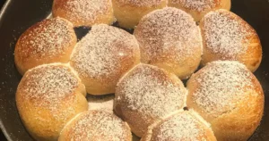 Omas Buchteln - Ein absoluter Genuss, der auch am dritten Tag wie frisch gebacken schmeckt!