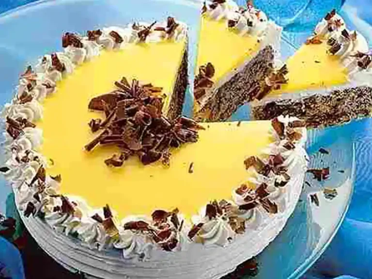Verführerische Eierlikör-Schoko-Torte Rezept: Ein Traum in jeder Biss!