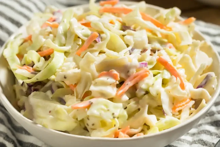 Amerikanischer Krautsalat - das Original-Rezept für Coleslaw